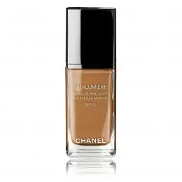 Тональный флюид Chanel Vitalumiere Fluide De Teint Eclat Satin Smoothing Fluid Makeup