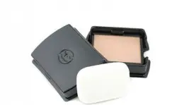 Крем-пудра для лица Chanel Vitalumiere Eclat
