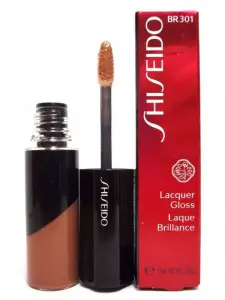 Блеск для губ Shiseido Laсquer Gloss