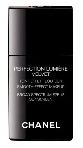 Тональное средство Chanel Perfection Lumiere Velvet Smooth-Effect Makeup