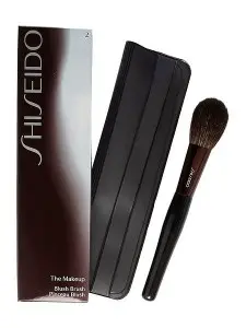 Кисть для румян Shiseido Blush Brush