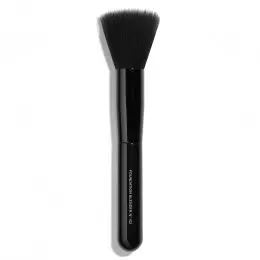 Кисть для растушевки тональной основы Chanel Pinceau Estompe Teint