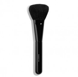 Кисть для макияжа Chanel Les Pinceaux De Chanel Blush Brush 110