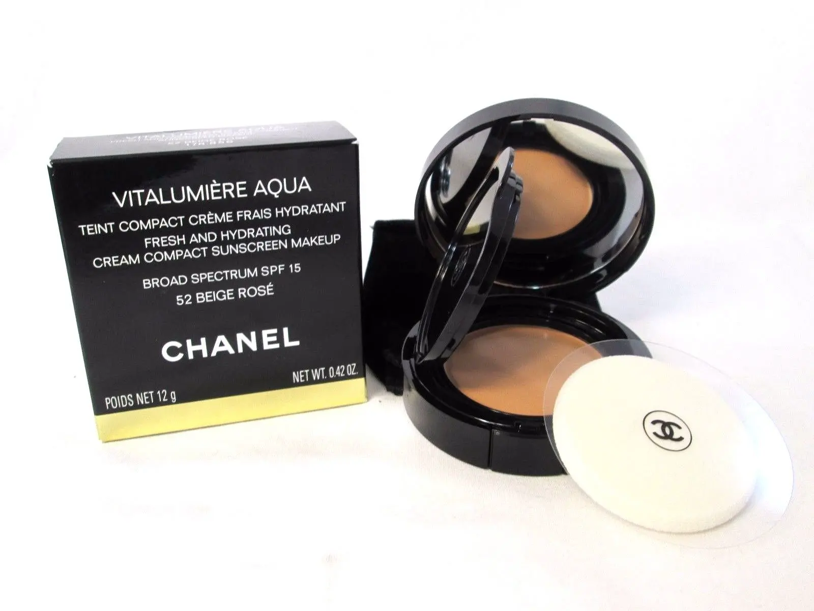 Chanel Vitalumiere Aqua FRESH AND HYDRATING CREAM COMPACT MAKEUP SPF 15 30  BEIGE