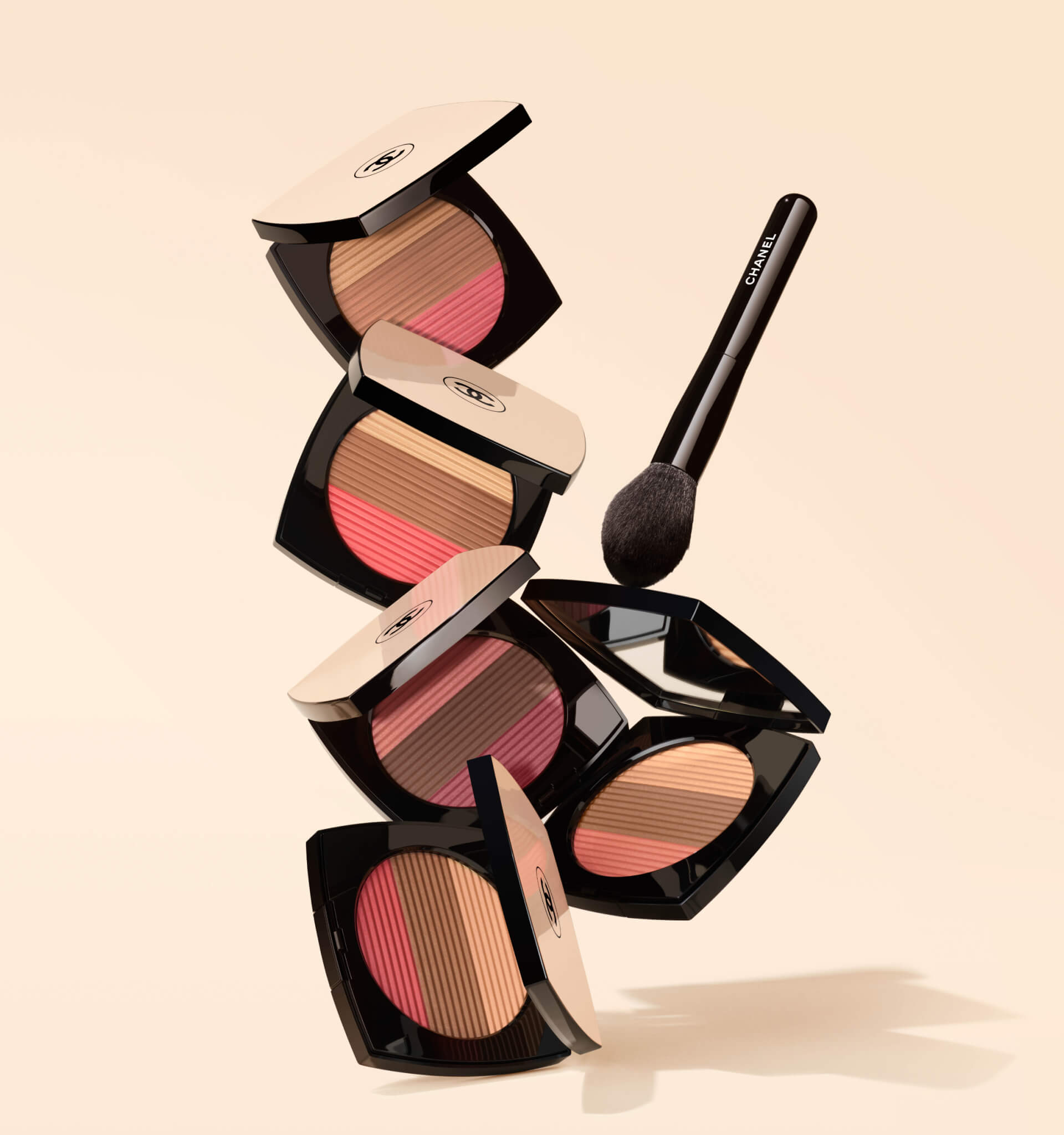 Палетка для лица Chanel Les Beiges Healthy Glow Sun Kissed Powder